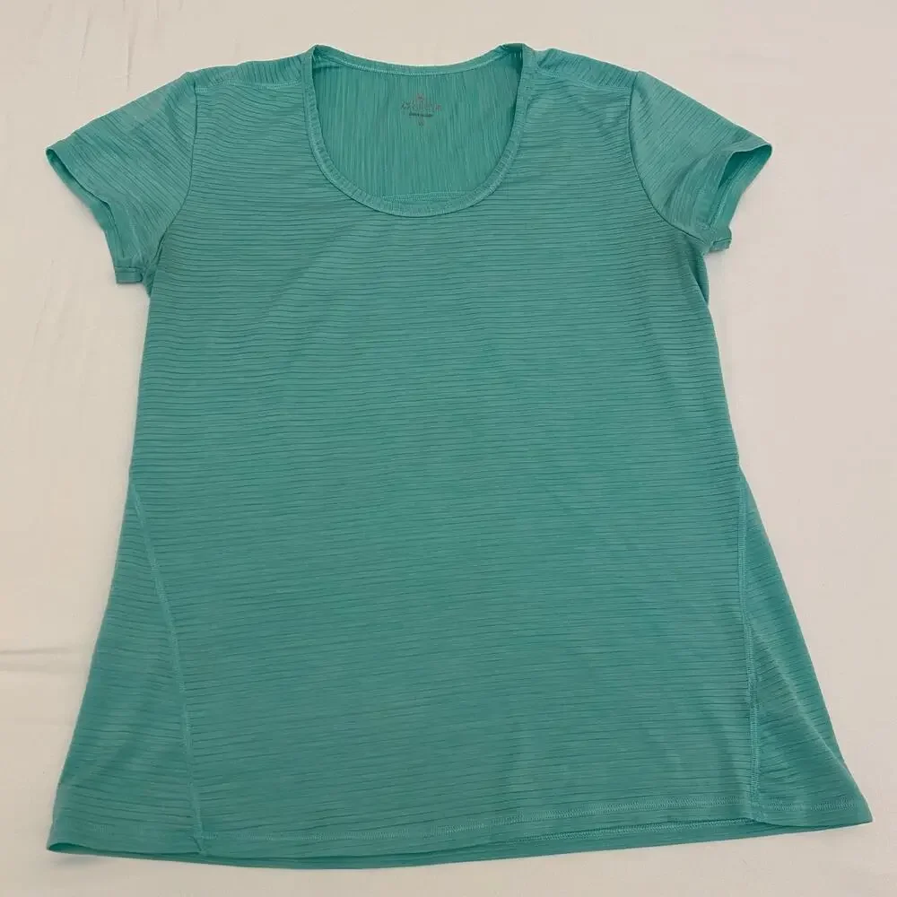 Women's Athleta Size Medium Round Neck Green Workout Short Sleeve T-Shirt Gym